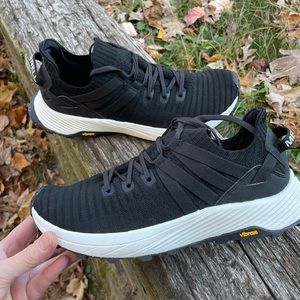 Merrell Embark Black Sneakers Size 9.5